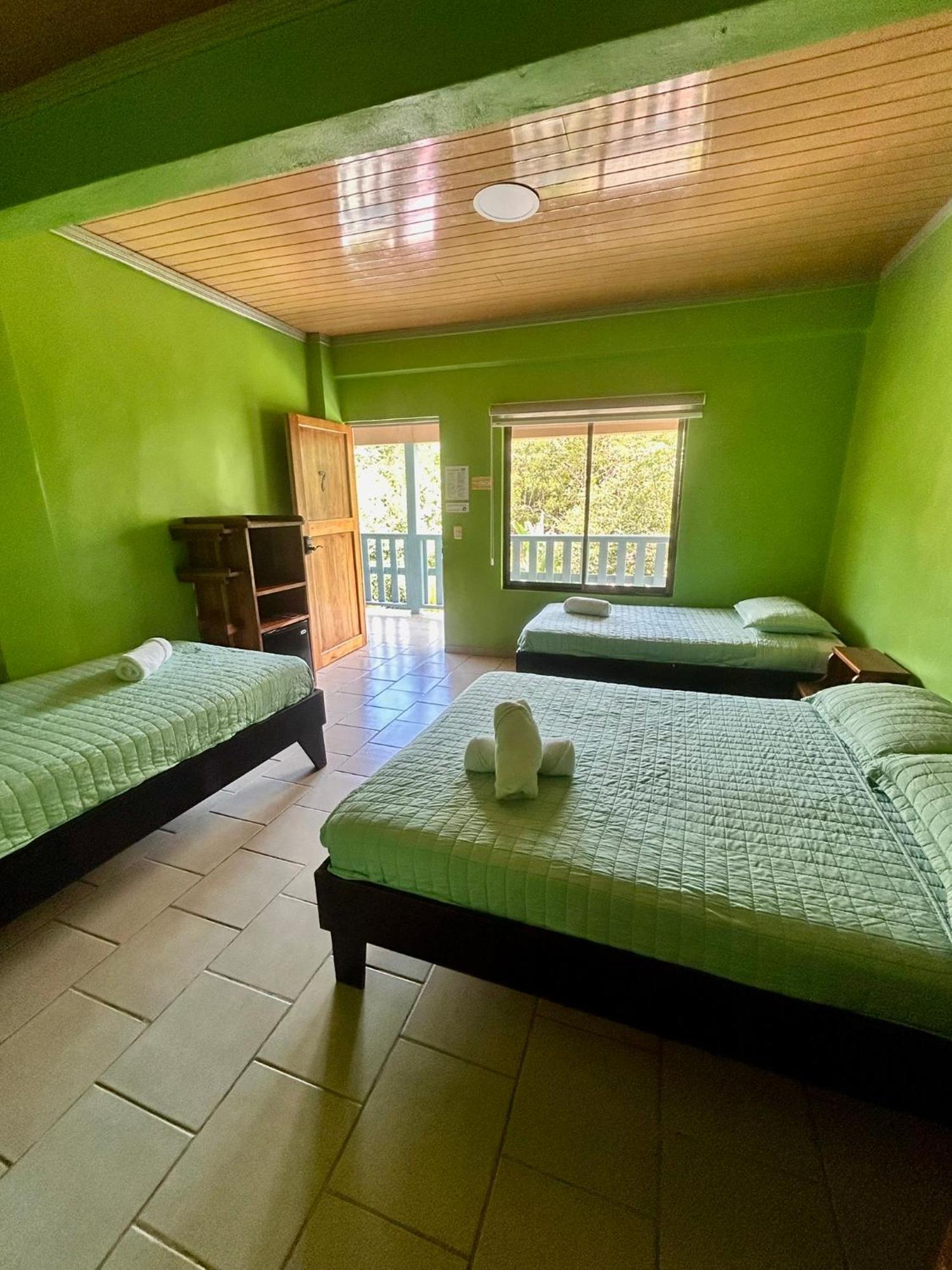 Hotel Ticozuma 蒙特苏马 外观 照片