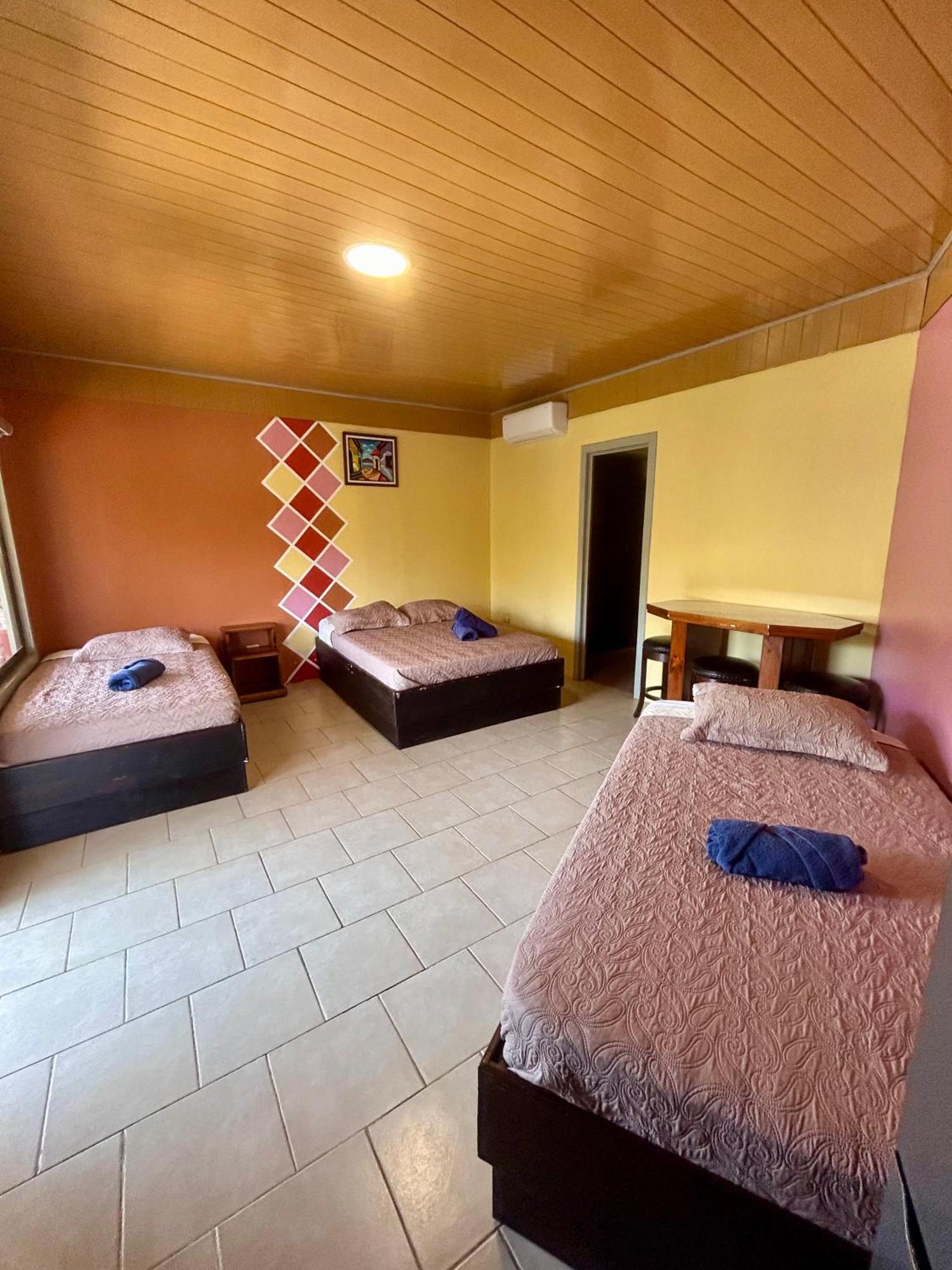 Hotel Ticozuma 蒙特苏马 外观 照片